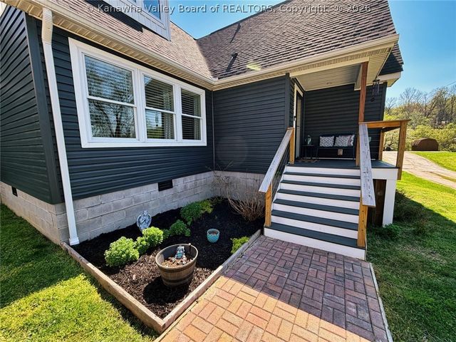 35 Grimm Street, Charleston, WV 25302