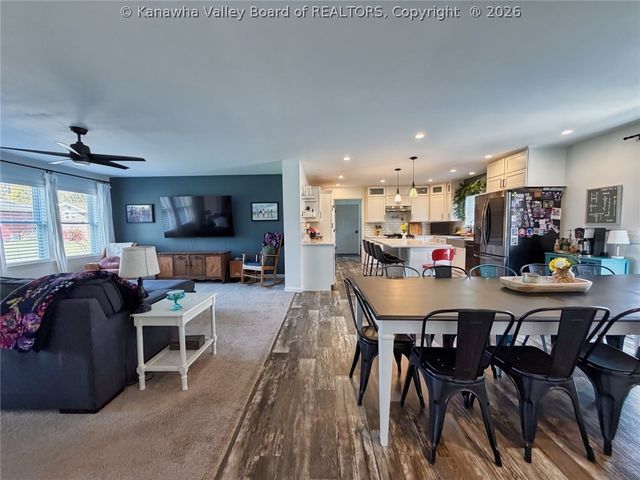 35 Grimm Street, Charleston, WV 25302