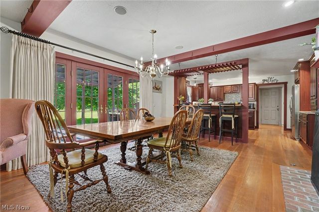 4622 Beechwood Avenue NE, Paris, OH 44669