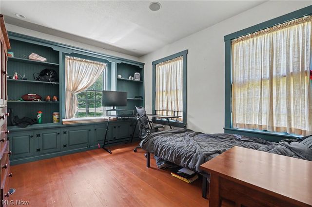 4622 Beechwood Avenue NE, Paris, OH 44669
