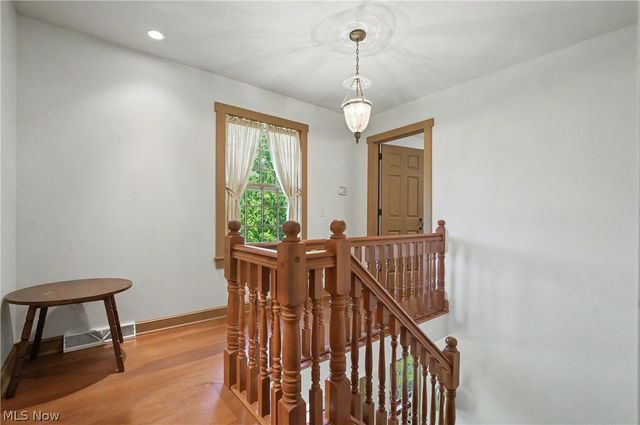 4622 Beechwood Avenue NE, Paris, OH 44669
