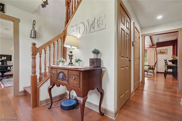 4622 Beechwood Avenue NE, Paris, OH 44669