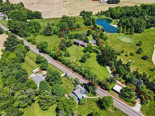 4622 Beechwood Avenue NE, Paris, OH 44669