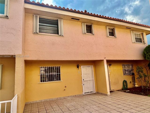 550 SW 115th Ave 405H, Sweetwater, FL 33174