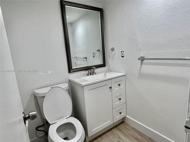 550 SW 115th Ave 405H, Sweetwater, FL 33174