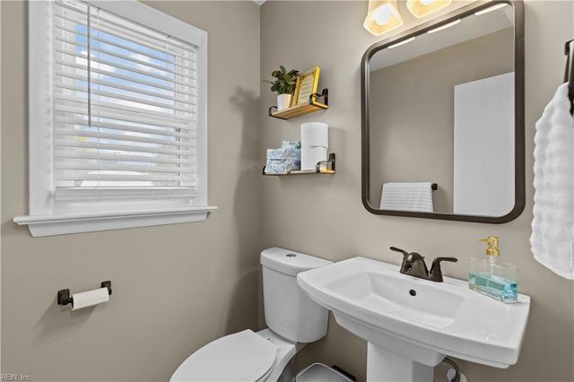 1401 Dorene CT, Hampton, VA 23663