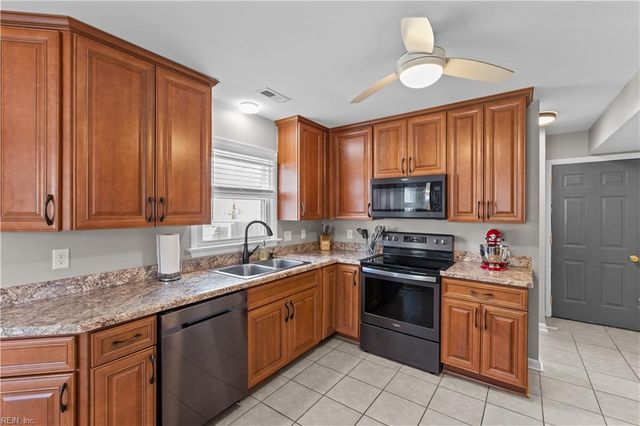 1401 Dorene CT, Hampton, VA 23663