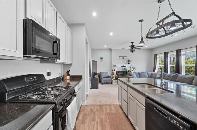 6247 Honey Farm Way, Grove City, OH 43123