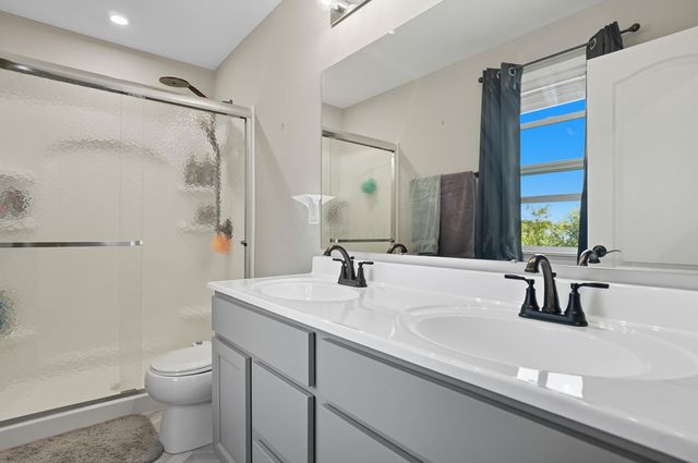 6247 Honey Farm Way, Grove City, OH 43123