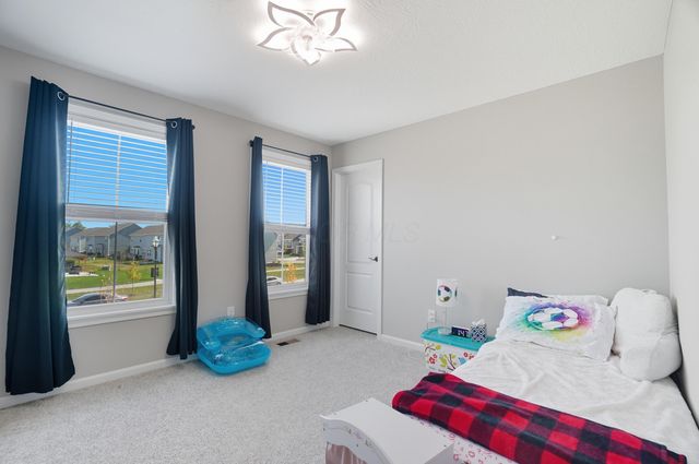 6247 Honey Farm Way, Grove City, OH 43123