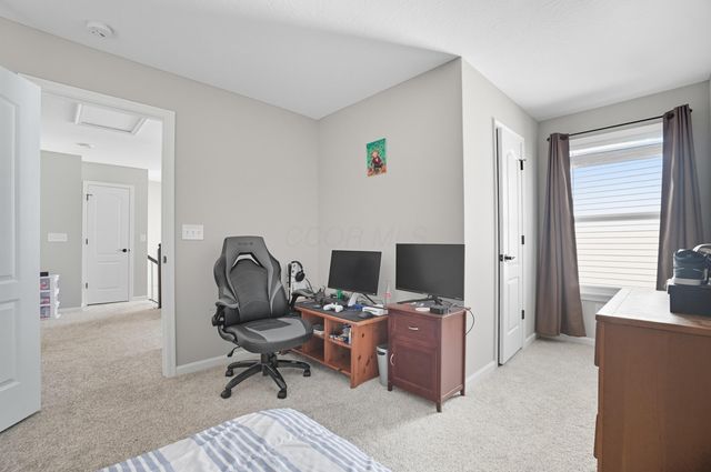 6247 Honey Farm Way, Grove City, OH 43123