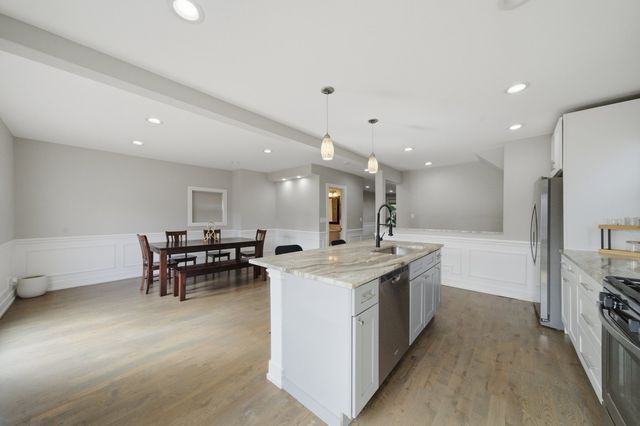 2421 N Marmora Avenue, Chicago, IL 60639
