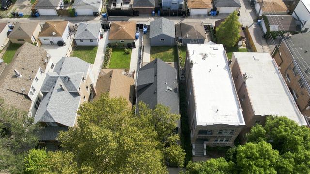 2421 N Marmora Avenue, Chicago, IL 60639