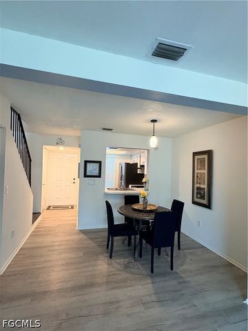 4520 SW 8th PL 4, Cape Coral, FL 33914