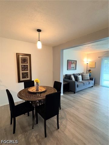 4520 SW 8th PL 4, Cape Coral, FL 33914