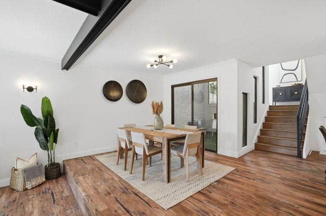 524 Sand Hill Circle, Menlo Park, CA 94025