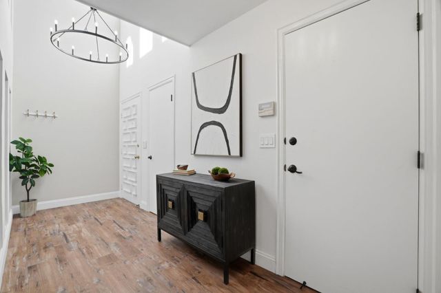 524 Sand Hill Circle, Menlo Park, CA 94025