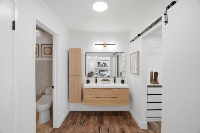 524 Sand Hill Circle, Menlo Park, CA 94025
