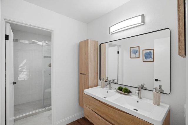 524 Sand Hill Circle, Menlo Park, CA 94025