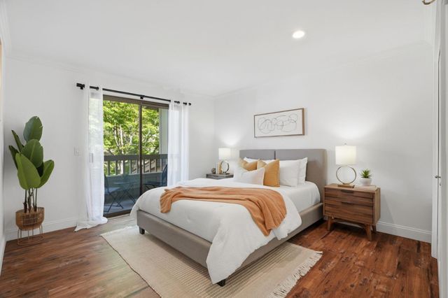 524 Sand Hill Circle, Menlo Park, CA 94025