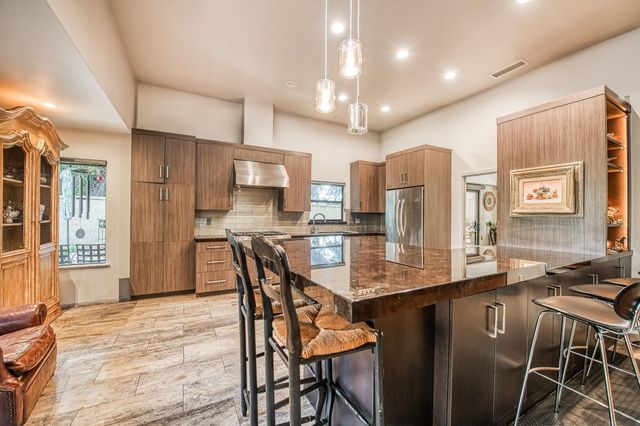 2806 W Kensington Lane, Fresno, CA 93711