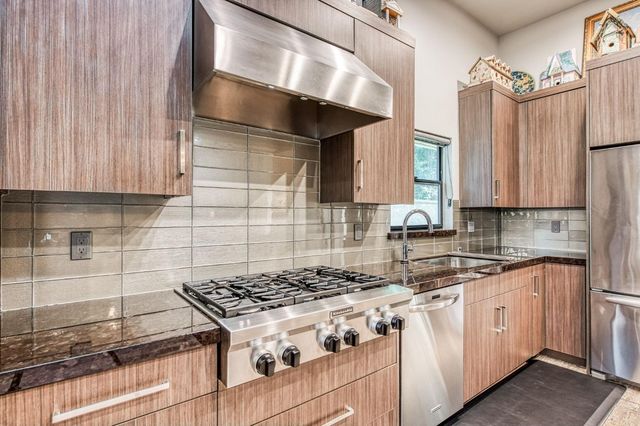2806 W Kensington Lane, Fresno, CA 93711