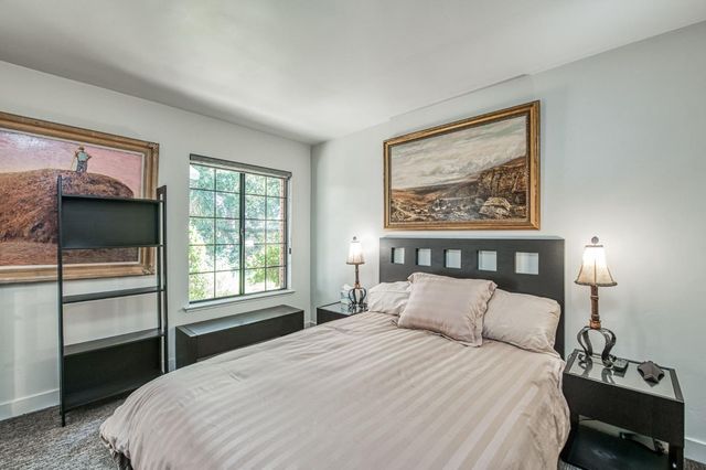 2806 W Kensington Lane, Fresno, CA 93711
