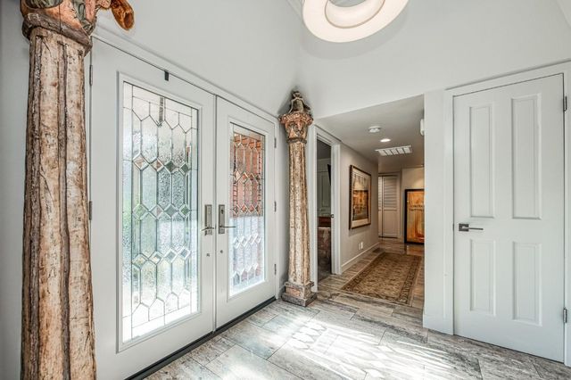 2806 W Kensington Lane, Fresno, CA 93711