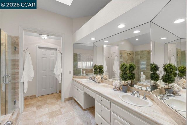 1239 Whispering Oaks Dr, Danville, CA 94506