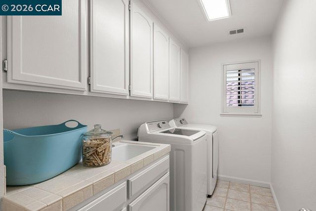 1239 Whispering Oaks Dr, Danville, CA 94506