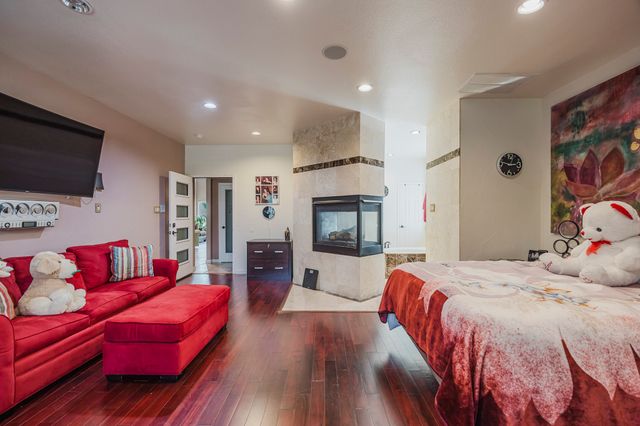 808 Sabona Drive, Desoto, TX 75115