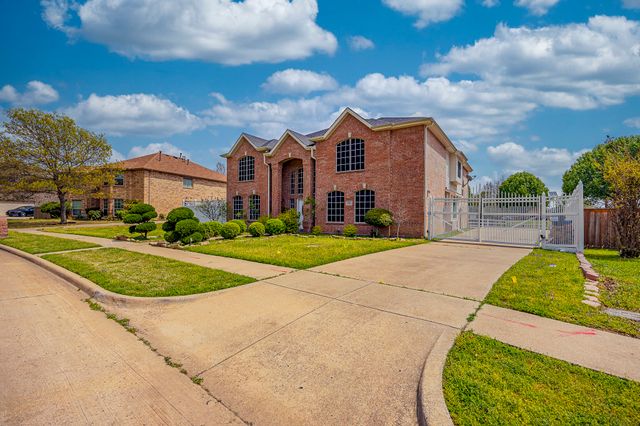 808 Sabona Drive, Desoto, TX 75115
