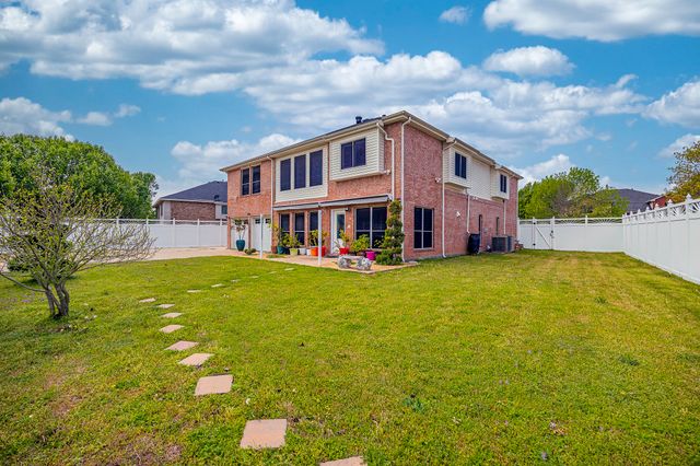 808 Sabona Drive, Desoto, TX 75115