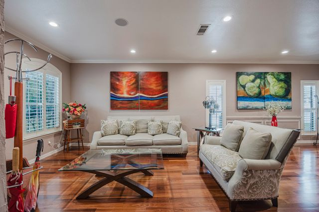 808 Sabona Drive, Desoto, TX 75115