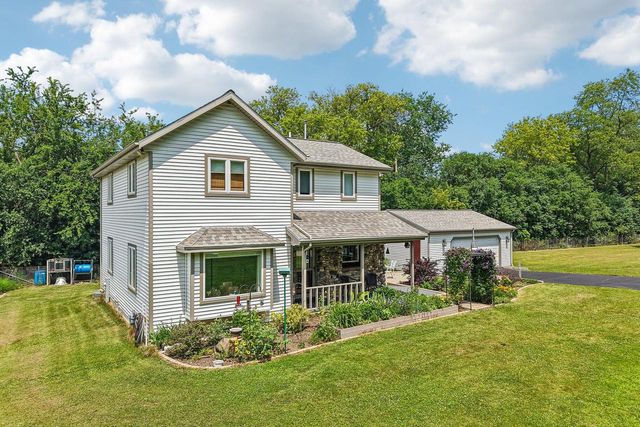 S17W32648 Mickle ROAD, Delafield, WI 53018