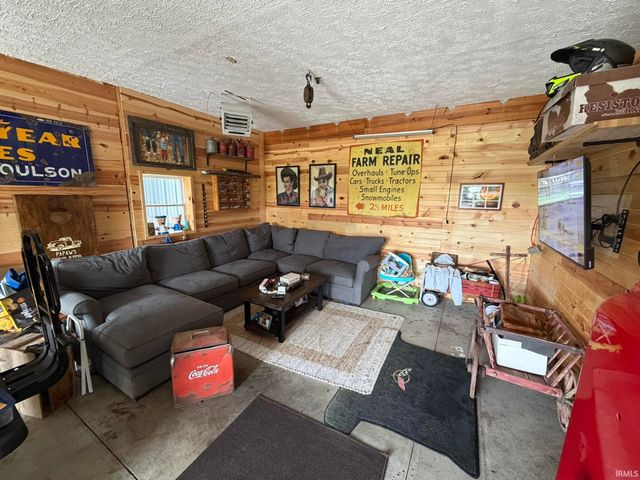 2210 E 800 S, Lafayette, IN 47909