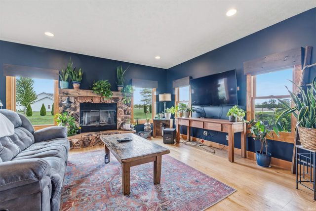 2210 E 800 S, Lafayette, IN 47909