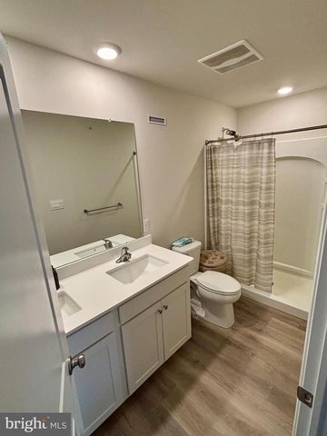1237 MARTIN ROAD, Breinigsville, PA 18031