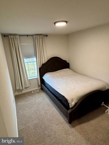 1237 MARTIN ROAD, Breinigsville, PA 18031