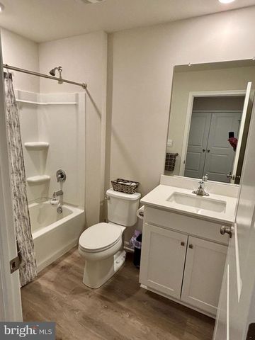 1237 MARTIN ROAD, Breinigsville, PA 18031