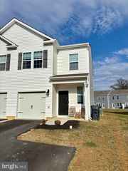 1237 MARTIN ROAD, Breinigsville, PA 18031