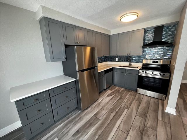 2566 GARY CIRCLE 5, Dunedin, FL 34698