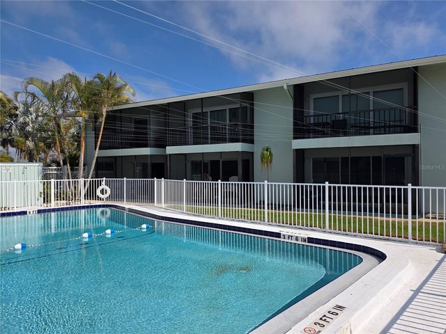 2566 GARY CIRCLE 5, Dunedin, FL 34698