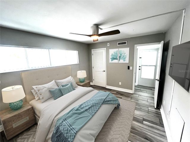 2566 GARY CIRCLE 5, Dunedin, FL 34698