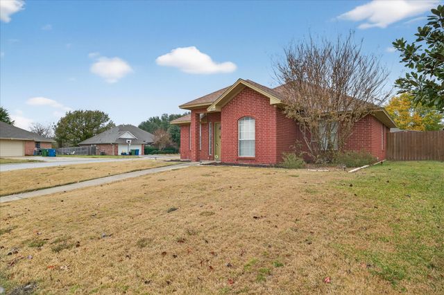 2029 Laney Drive, Sanger, TX 76266