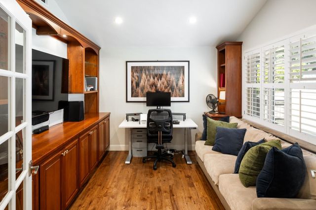 63 Ridgecourt, Woodside, CA 94062