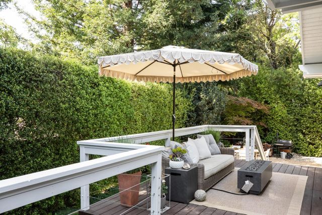 63 Ridgecourt, Woodside, CA 94062