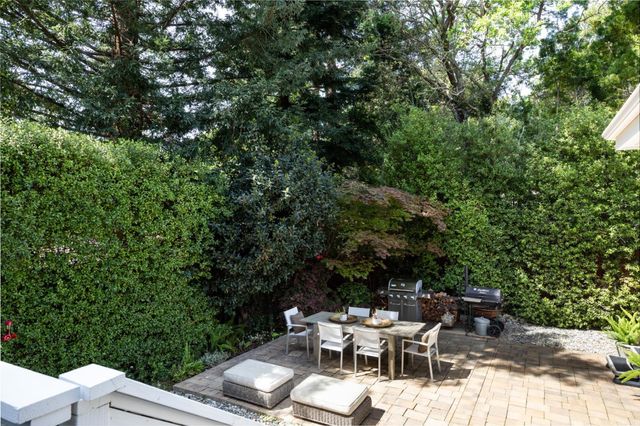 63 Ridgecourt, Woodside, CA 94062