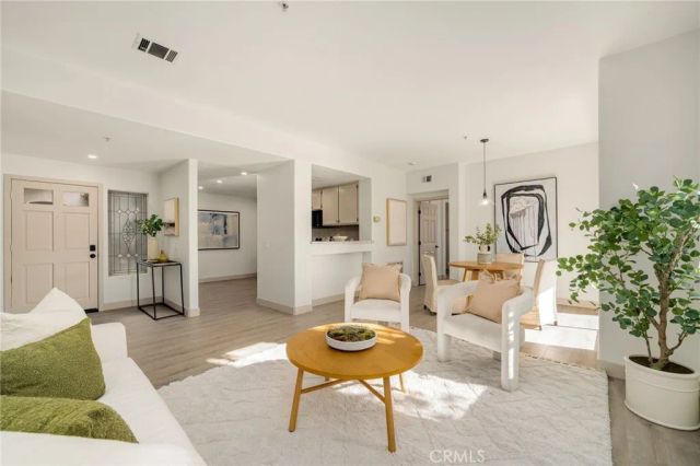 263 California Court, Mission Viejo, CA 92692