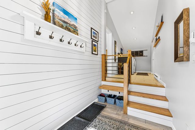 793 W Long Lake Road, Long Lake Twp, MI 49685